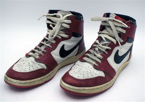 erster nike air